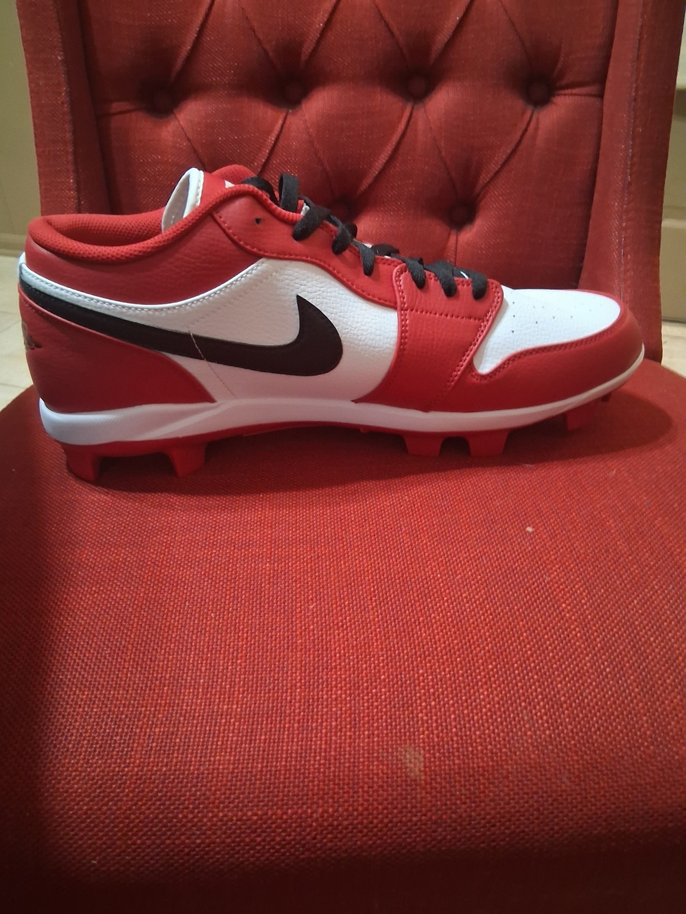 Nike Men’s Red and White Low-Top Cleats - Picture 5 of 5